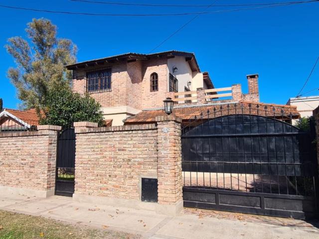 Casa en Rio Limay 1300