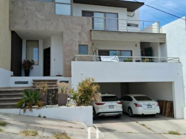 Casa en Rinconadas de la Sierra