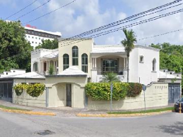 Casa en Supermanzana 12