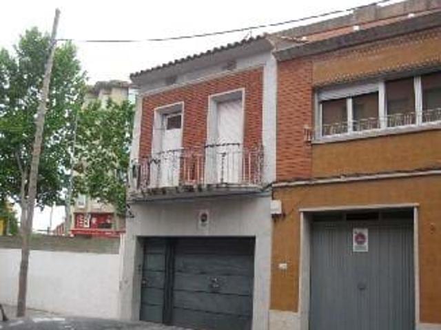 CASA EN SABADELL 168M CON GARAJE POR DEBAJO DE MERCADO ALTA RENTABILIDAD