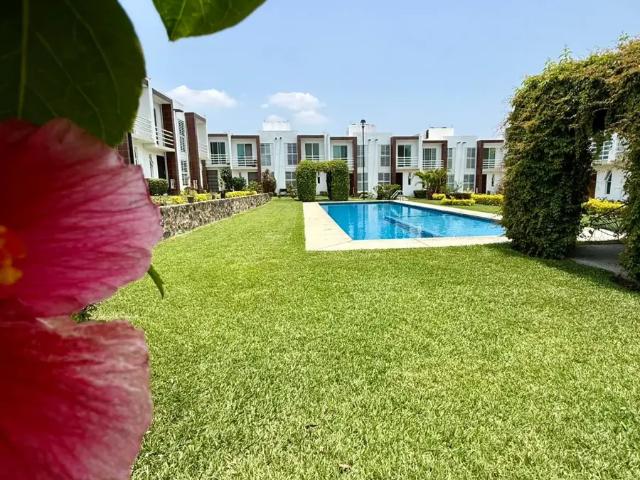 Casa en San Isidro con recamara en PB
