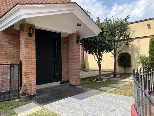 Casa en San Lorenzo TepaltitlAn Centro