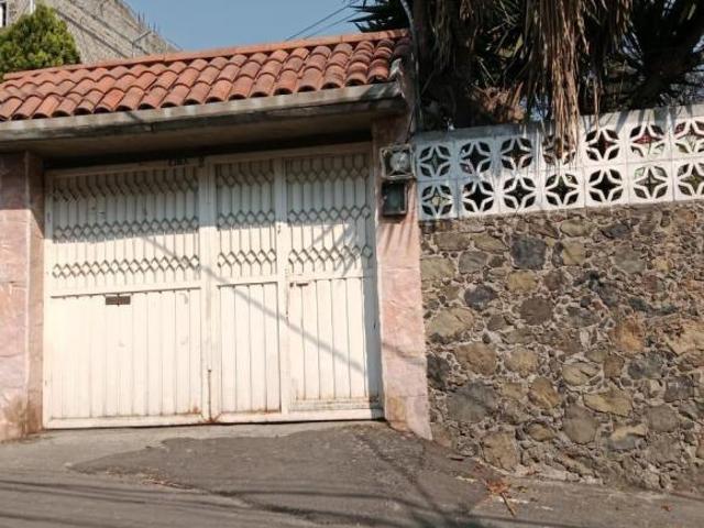Casa en San Lucas Xochimanca