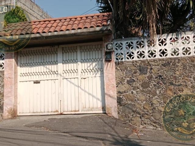 Casa en San Lucas Xochimanca