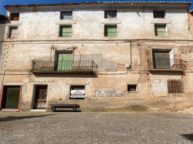 CASA EN SAN MARTÍN DEL RÍO