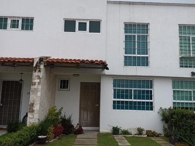 Casa en Santa Mar?aCASA EN RENTA SAN MATEO ATENCO A 9 MIN. DE AV. LERMA Y LAS TORRES