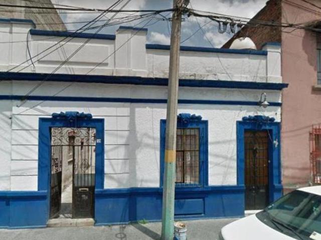 Casa en Santa María la Ribera, Cuauhtémoc, en Remate