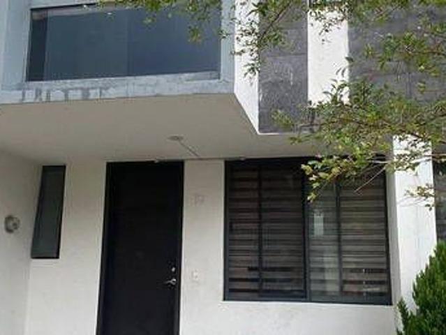 Casa en Santa Ana Tepetitlán, Zapopan, Región Centro, Jalisco, 45067, México