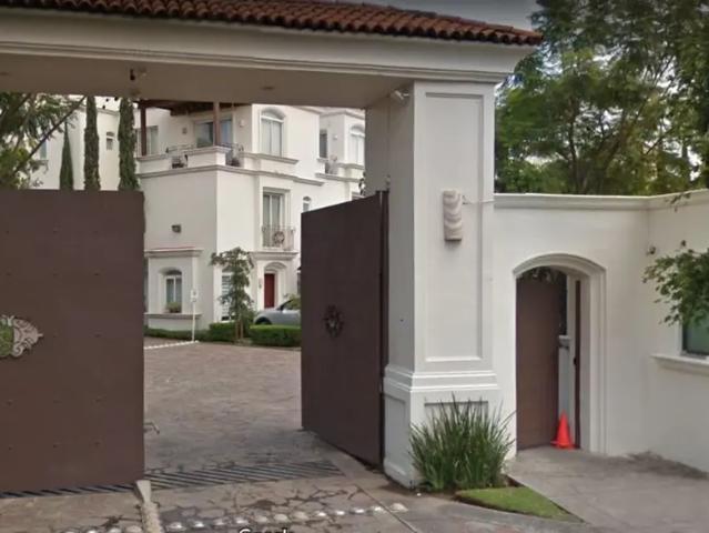 CASA EN SANTA FE VILLA COLOMOS ZAPOPAN