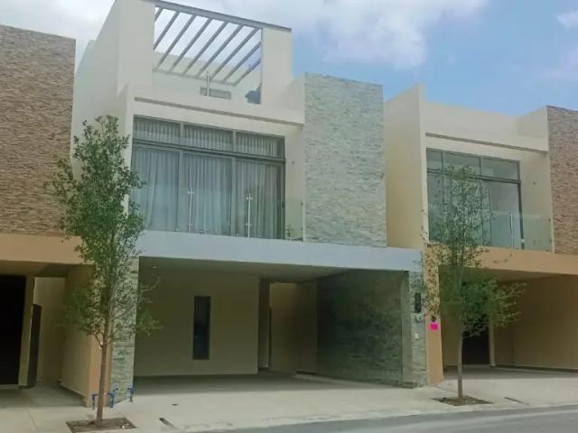 Casa en Santiago Nuevo León con amenidades