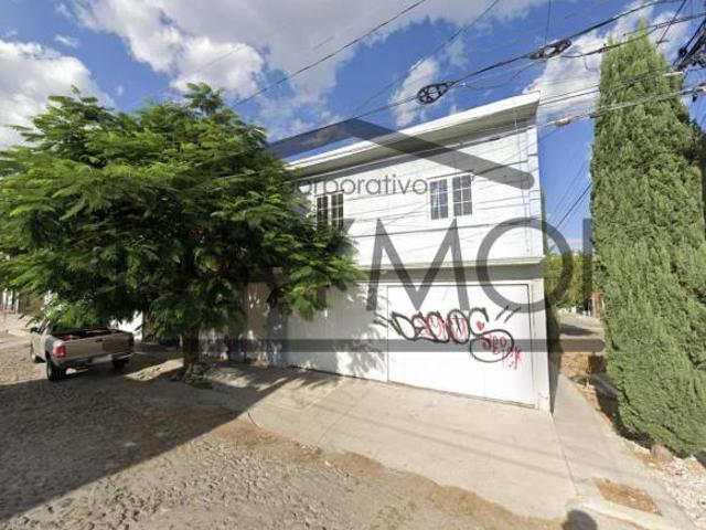 Casa en Santiago de La Monclova 301, Villas de Santiago, 76148 Santiago de Querétaro, Qro