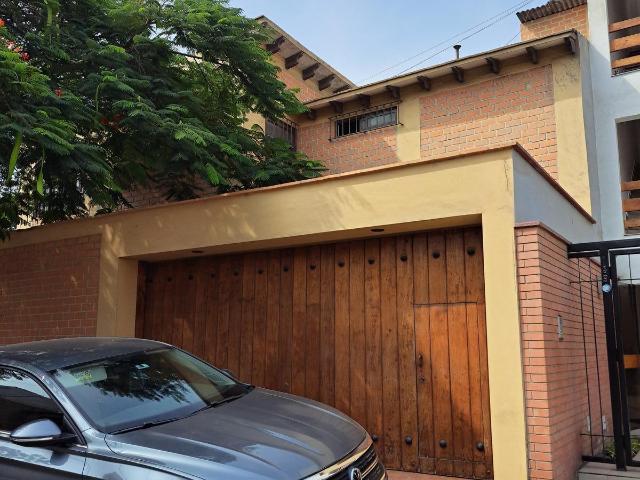 Casa en Santiago de Surco