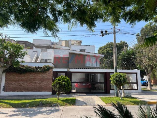 Casa en Santiago de Surco