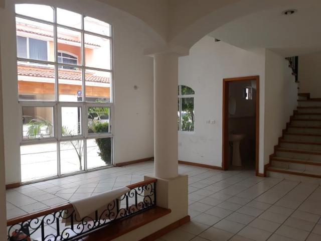 CASA EN TABASCO 2000