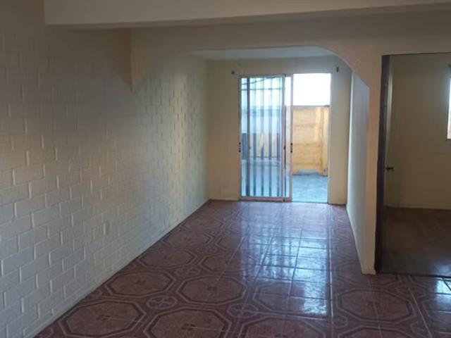 Casa En Talca, 4 Dormitorios y 2 Baños en Sector Lircay Cerca UTAL ¡Exenta de contribuciones! 4 dormitorios por 75000. 00 en Talca
