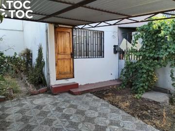 Casa en venta en Villa El Parque, Talca - Estacionamiento