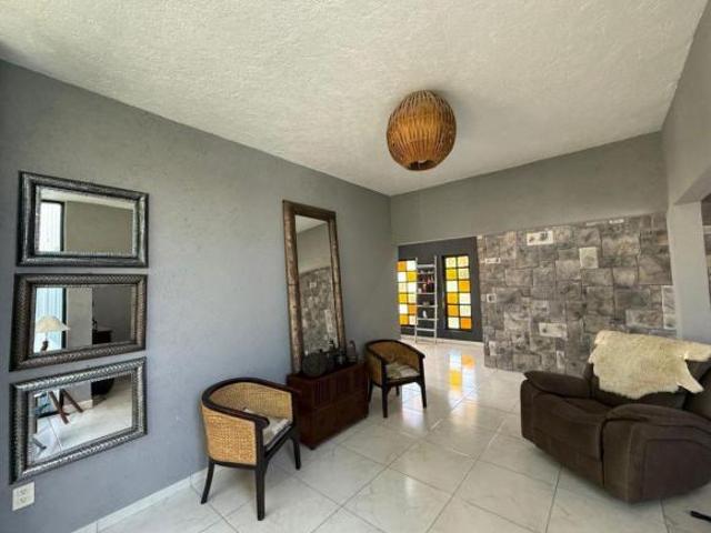 CASA EN TEQUISQUIAPAN QUERETARO