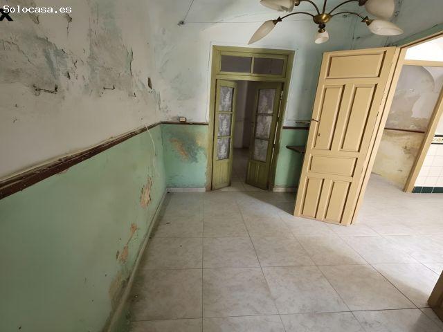 Casa en Torrequemada, Extremadura Oportunidad de Inversión