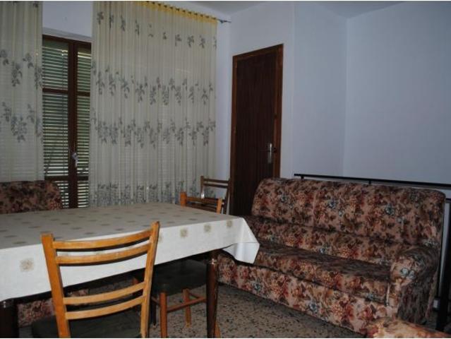 CASA EN TREVÉLEZ