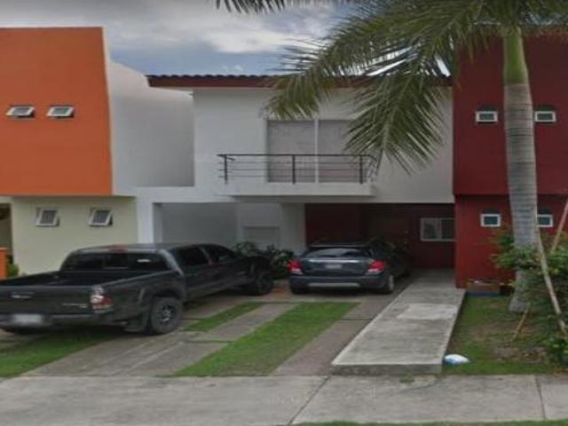 Casa en Unidad habitacional FOVISSSTE 100