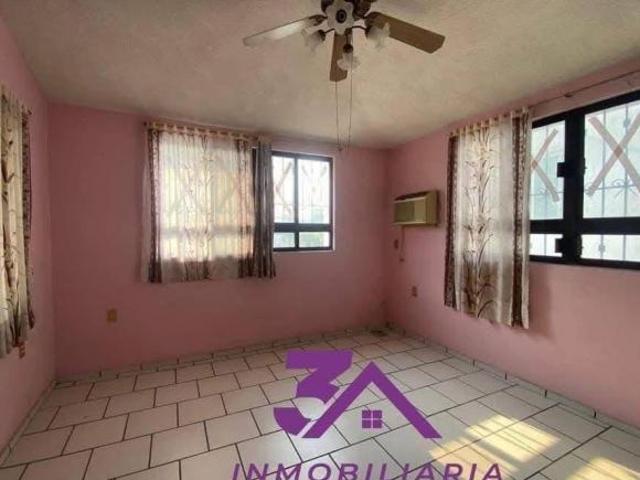 Casa en Unidad Nacional