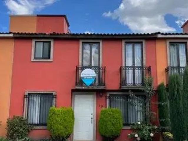 Casa en Valle De La Hacienda, San Mateo Otzacatipan, Estado De México, México