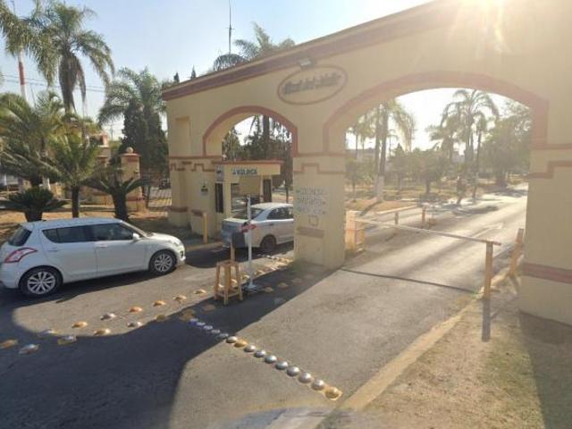 Casa en Valle de San Juan 1051, Fraccionamiento Real del Valle, Jal