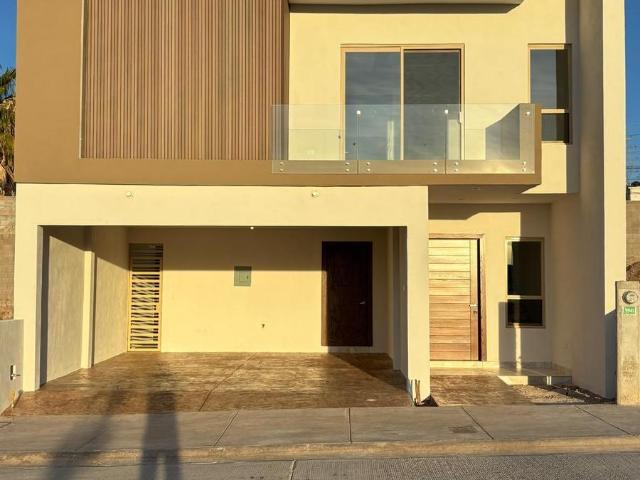Casa en Varena