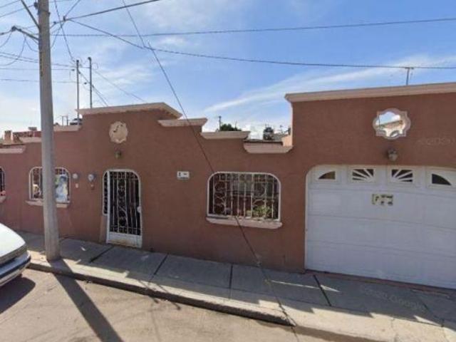 CASA EN VENGTA EN FRACCIONAMIENTO LA HACIENDA DURANGO