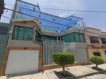 CASA EN VENTA MARAVILLAS