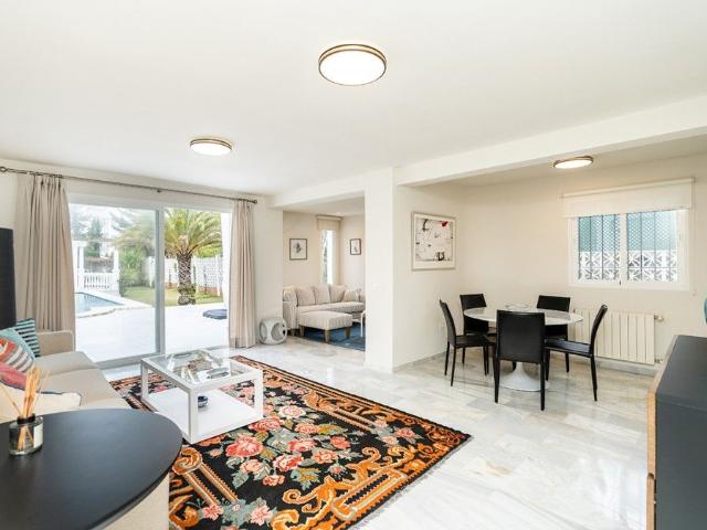 Casa en venta Marbesa, España