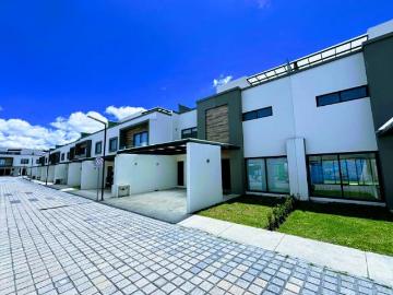 Casa en venta Metepec dentro de fraccionamiento, a una cuadra de Av Tecnológico