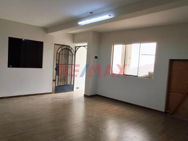 Casa En Venta Milagro De Jesus Zonal 5 Collique Comas
