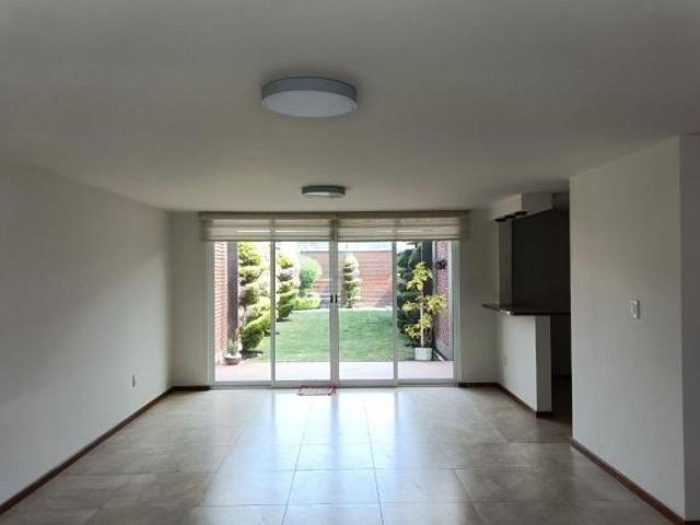 CASA EN VENTA BOSQUE DE LAS FUENTES, CALIMAYA, A 05 MIN METEPEC, CALIMAYA MOD VERONA