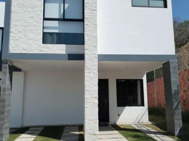 Casa en Venta modelo Diamante en fraccionamiento, San Juan del Río