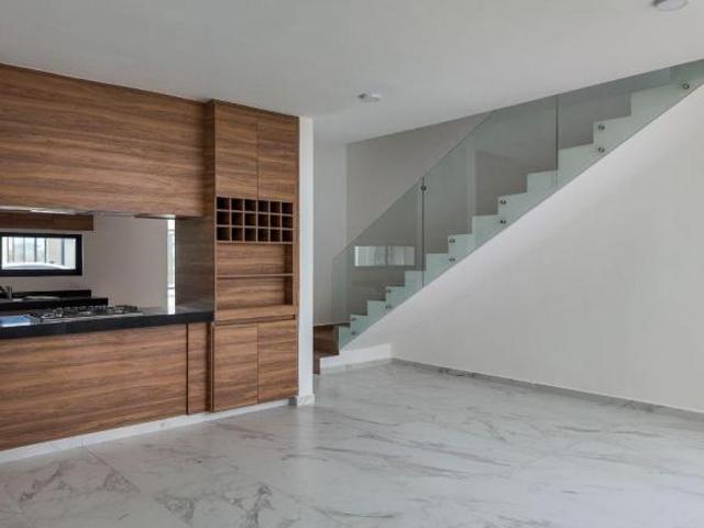 CASA EN VENTA MODELO FEDE EN REAL DE PALMAS F 1146