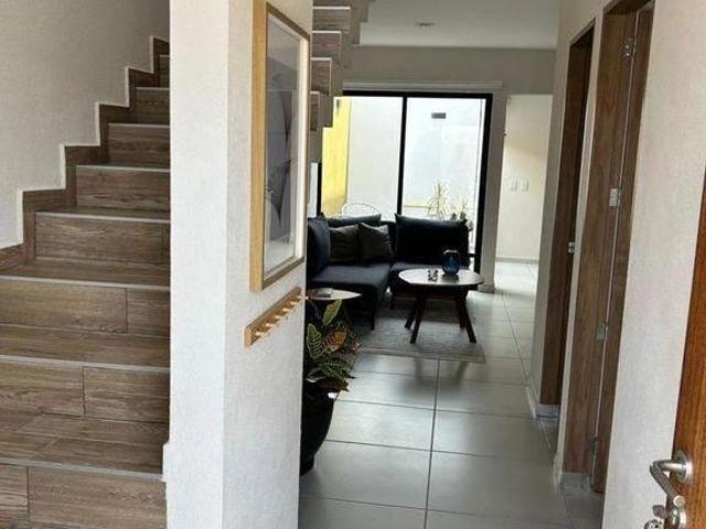 Casa en venta modelo GRAN FRESNO en Parques del Bosque, San Pedro Tlaquepaque