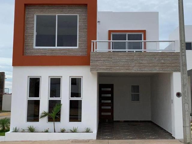 Casa en Venta Modelo Maple en Abraham Zabludovsky, Col. Transportistas, Coatzacoalcos, Ver