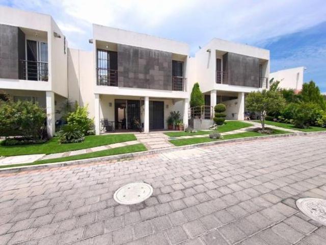CASA EN VENTA MODELO OPALO EN REAL SANTA FE XOCHITEPEC MORELOS