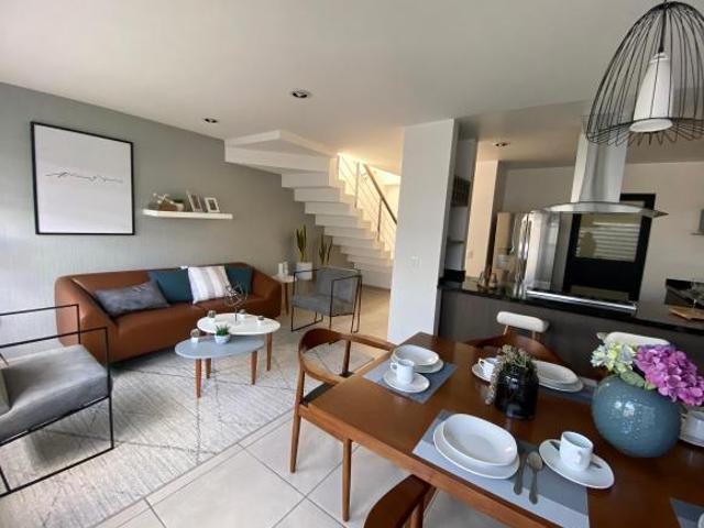 CASA EN VENTA MODELO SANZIO AEROPUERTO TOLUCA a 35 min CDMX SANTA FE
