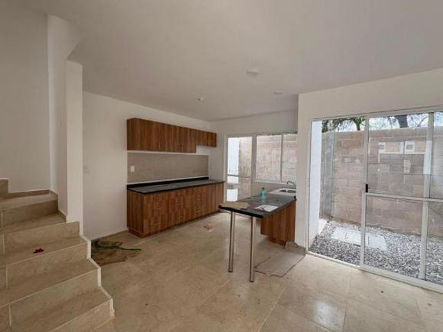 Casa en Venta Modelo Selva a Estrenar de Tres Habitaciones por Carr. Matehuala