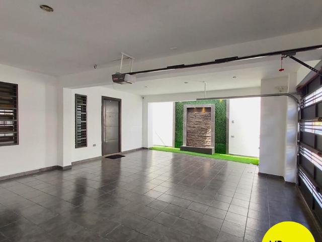 Casa en venta Montecarlo residencial