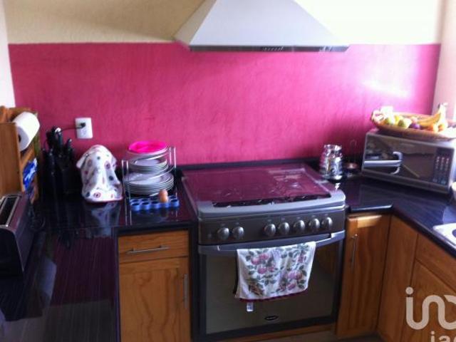 CASA EN VENTA, Centro Jiutepec, Mor. cerca al Nvo. Hosp. Gral. IMSS, de 2 pisos en Condominio