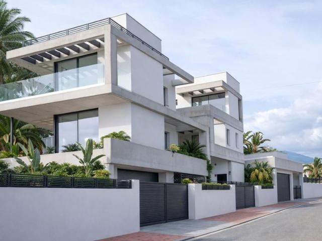 Casa de 285 m2 en venta Nueva Andalucia, España