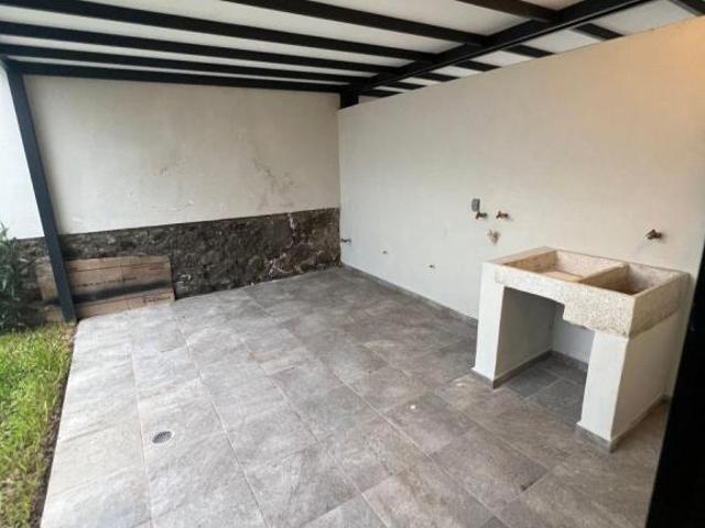 Casa en venta nueva coto privado 24/7 con casa club alberca, en Villa de Álvarez Colima AQUA LIVING