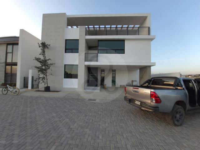 CASA EN VENTA NUEVA EN METEPEC, CON RECAMARA EN PLANTA BAJA