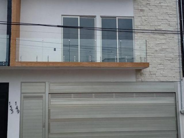 Casa en VENTA NUEVA en ACERA DE SOMBRA en Boca del Río