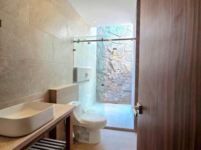CASA EN VENTA NUEVA EN EL FRACC PUNTA TIBURÓN