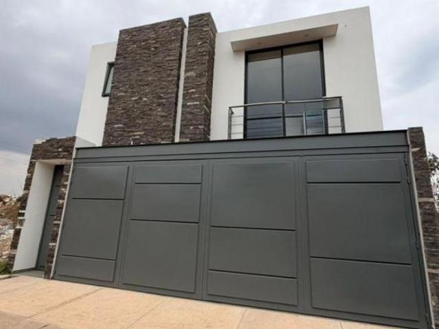 CASA EN VENTA NUEVA EN PUERTA DEL BOSQUE, TEPATITLAN