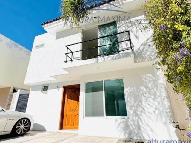 Casa En Venta Nueva Galicia Coto Valencia Tlajomulco